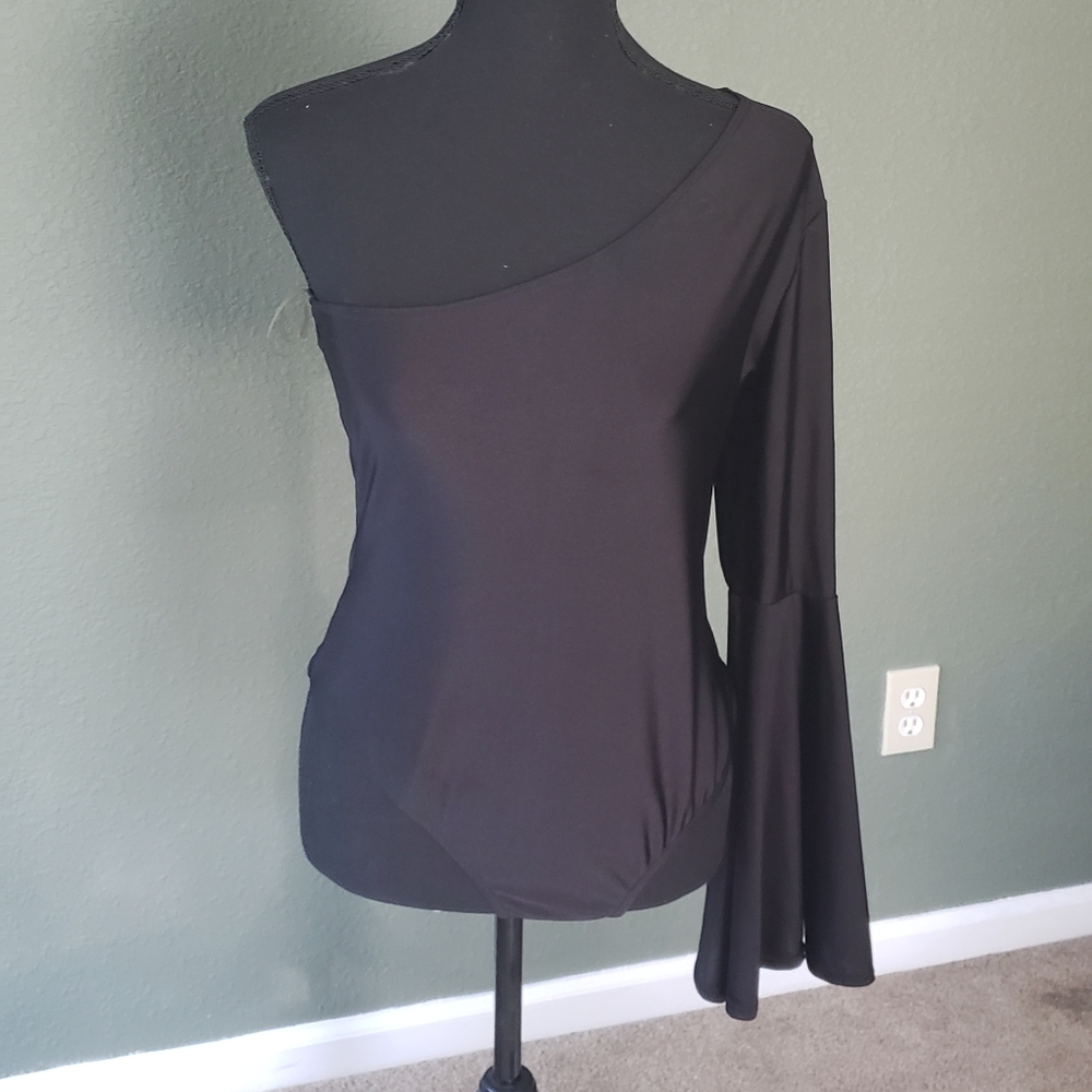 NWOT Black one armed bodysuit size XL